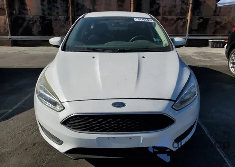 2017 Ford Focus Se z USA, uszkodzony, nr VIN 1FADP3K21HL271792